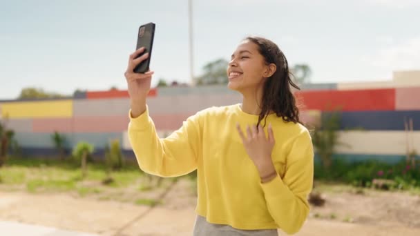 Young African American Woman Smiling Confident Using Smartphone Street — ストック動画