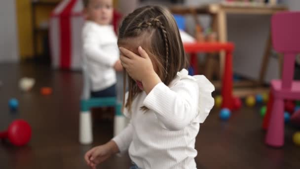 Adorable Girl Boy Crying Kindergarten — Stockvideo