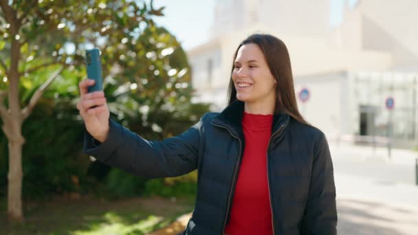 Young Woman Smiling Confident Having Video Call Park — Vídeo de Stock