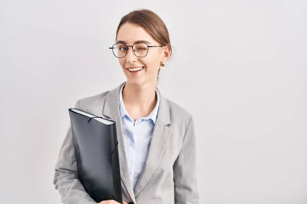 Junge Kaukasische Frau Businesskleidung Und Brille Die Augenzwinkernd Die Kamera — Stockfoto