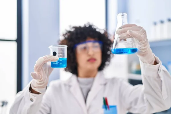Young Middle East Woman Scientist Measuring Liquid Laboratory — 图库照片