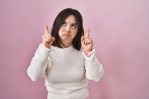 Woman Syndrome Standing Pink Background Pointing Looking Sad Upset Indicating — Stock Photo, Image