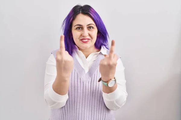 Size Woman Wit Purple Hair Standing White Background Showing Middle — Stok fotoğraf