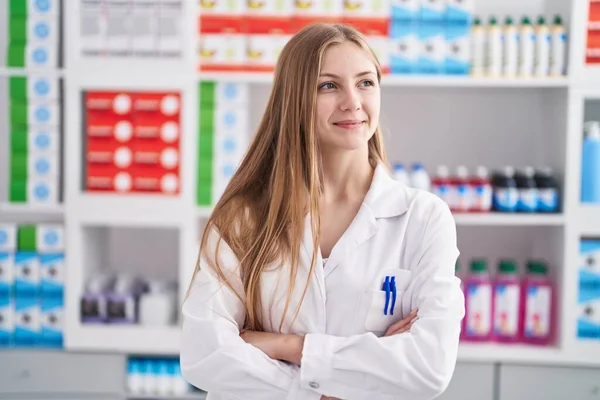 Young Caucasian Woman Pharmacist Smiling Confident Standing Arms Crossed Gesture — Foto de Stock