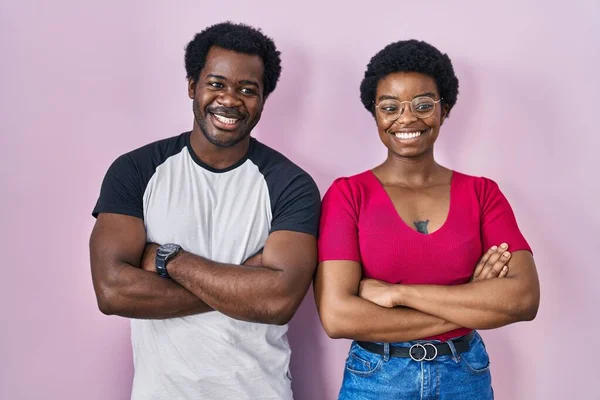 Young African American Couple Standing Pink Background Happy Face Smiling — Stock Photo, Image