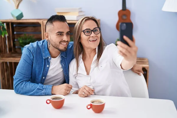 Man Woman Mother Son Drinking Coffee Make Selfie Smartphone Home — Zdjęcie stockowe