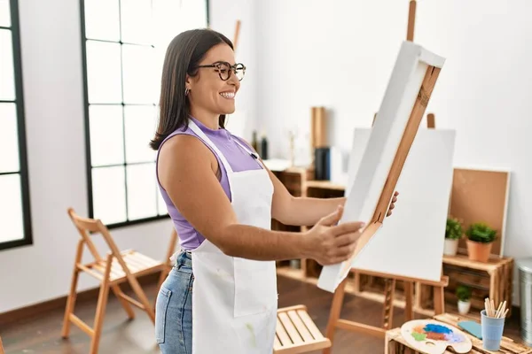 Young Beautiful Hispanic Woman Artist Smiling Confident Looking Draw Art — Stock Photo, Image