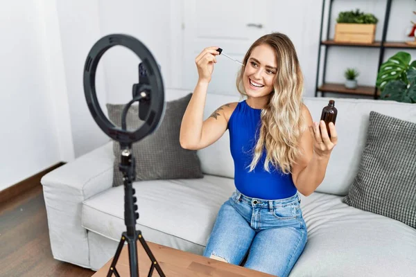 Young Woman Recording Skin Care Tutorial Smartphone Home —  Fotos de Stock