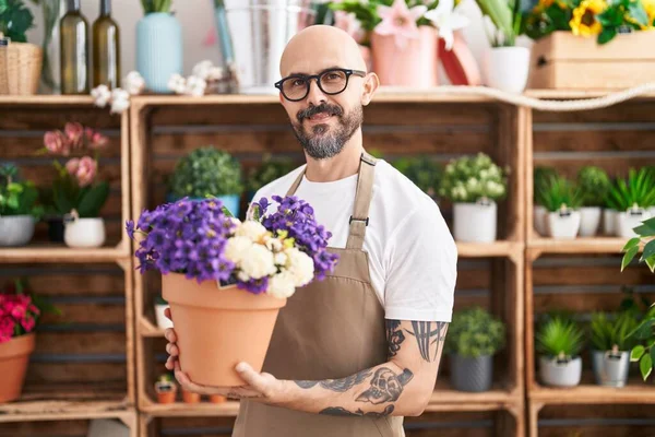 Young Bald Man Florist Smiling Confident Holding Plant Florist — Stock Photo, Image