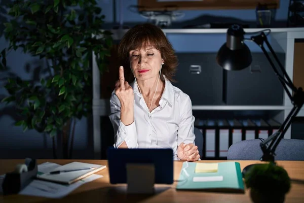 Middle Age Woman Working Office Night Showing Middle Finger Impolite —  Fotos de Stock