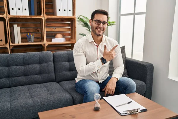 Young Hispanic Man Beard Working Consultation Office Cheerful Smile Face — Stock Photo, Image