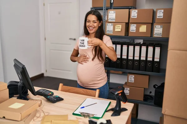 Jonge Zwangere Vrouw Werkt Bij Kleine Bedrijven Commerce Drinken Uit — Stockfoto