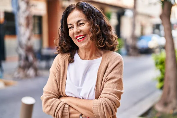 Middle Age Hispanic Woman Smiling Happy Crossed Arms Outdoors —  Fotos de Stock