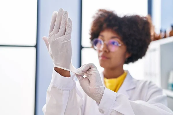African American Woman Scientist Wearing Gloves Laboratory —  Fotos de Stock