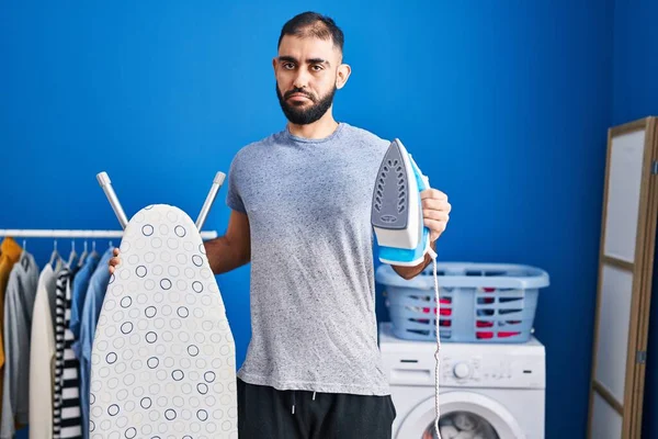 Middle East Man Beard Holding Electric Iron Depressed Worry Distress — Stock Photo, Image