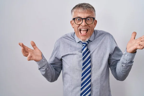 Hispanic Business Man Grey Hair Wearing Glasses Celebrating Crazy Amazed — Stock Photo, Image