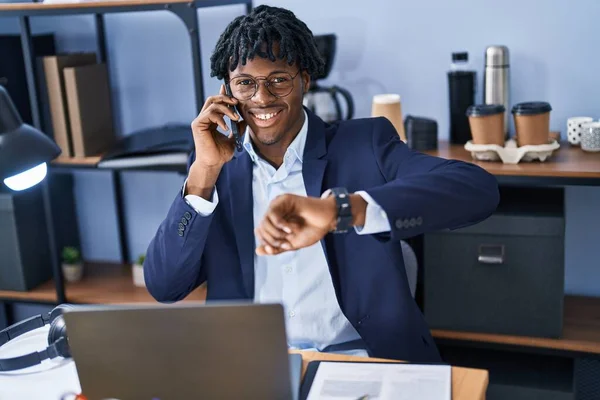 African American Man Business Worker Talking Smartphone Looking Watch Office — 图库照片