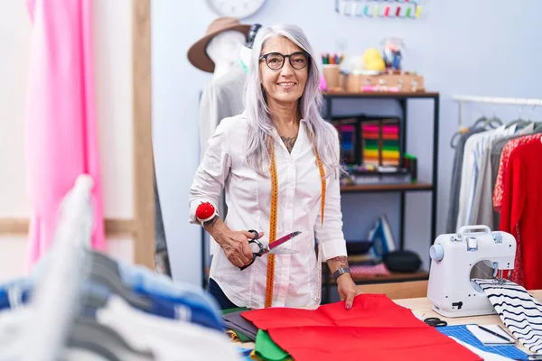 Middle Age Grey Haired Woman Tailor Smiling Confident Cutting Cloth — Foto Stock