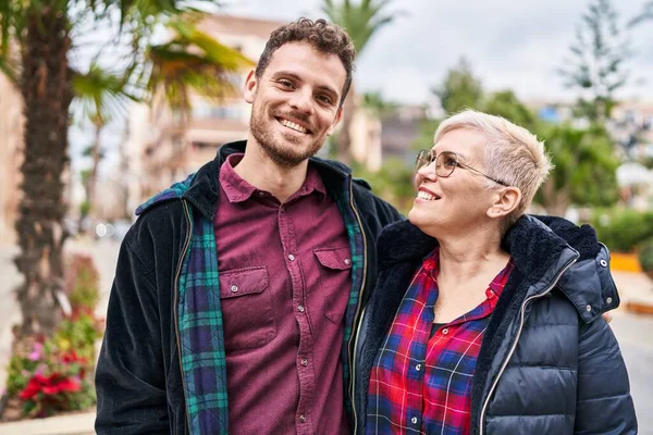 Mother Son Smiling Confident Hugging Each Other Park — Stock Photo, Image