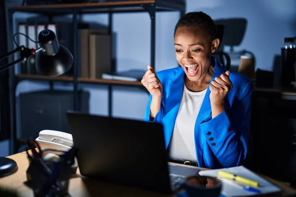 Beautiful African American Woman Working Office Night Celebrating Surprised Amazed — Stock Photo, Image