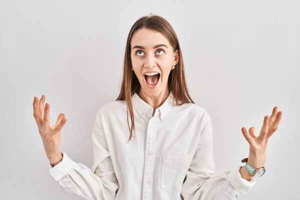 Young Caucasian Woman Standing Isolated Background Angry Mad Screaming Frustrated — Stock fotografie