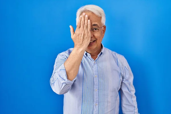 Hispanic Senior Man Wearing Glasses Covering One Eye Hand Confident — Stock Photo, Image