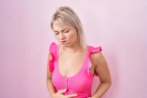 Young Caucasian Woman Standing Pink Background Hand Stomach Because Indigestion — Stock Photo, Image