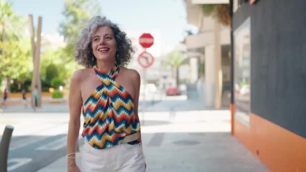 Middle Age Grey Haired Woman Smiling Confident Standing Arms Crossed — Wideo stockowe