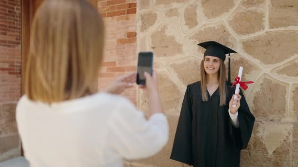 Two Women Mother Graduated Daughter Making Photo Smartphone Campus University — Stock Video