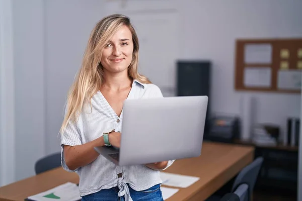 Young Blonde Woman Business Worker Smiling Confident Using Laptop Office — Fotografia de Stock