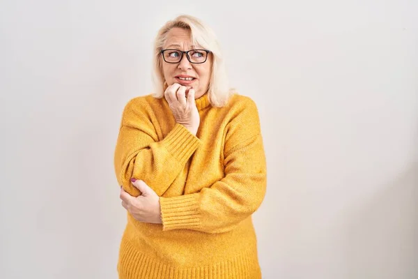 Middle Age Caucasian Woman Wearing Glasses Standing Background Looking Stressed — Stock Photo, Image