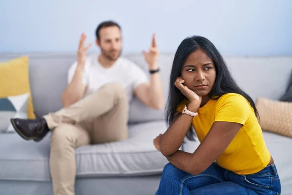 Man Woman Interracial Couple Arguing Home — Stock fotografie