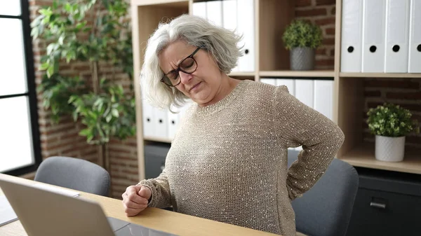 Middle Age Woman Grey Hair Business Worker Suffering Backache Office — Stock Photo, Image