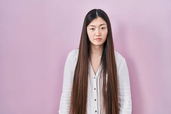 Chinese Young Woman Standing Pink Background Looking Sleepy Tired Exhausted — Stock Photo, Image