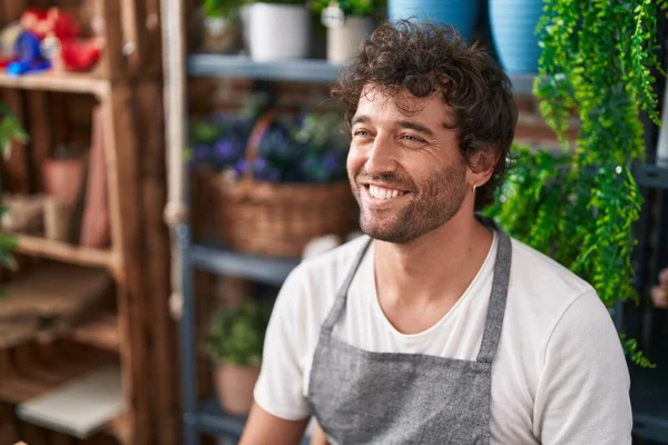 Young Hispanic Man Florist Smiling Confident Sitting Table Flower Shop — Stock Photo, Image