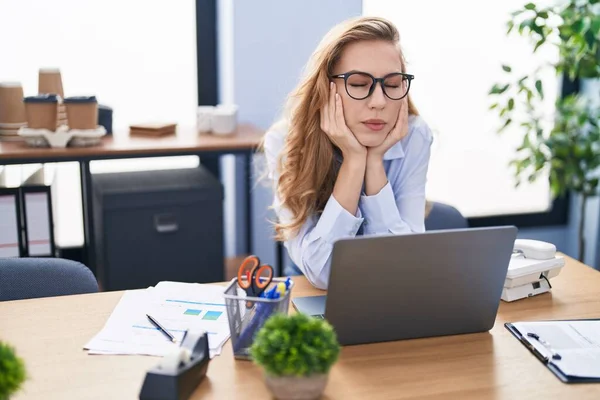 Young Blonde Woman Business Worker Tired Working Office — Stockfoto