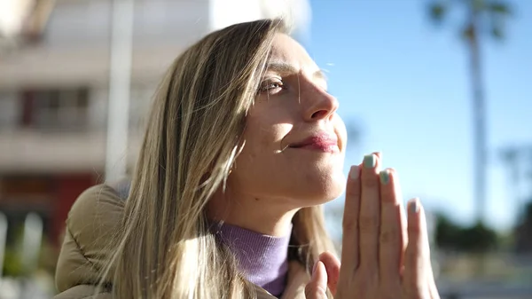Young Blonde Woman Praying Closed Eyes Street — Stock Fotó