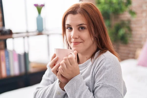 Young Beautiful Size Woman Drinking Cup Coffee Sitting Bed Bedroom — Stockfoto
