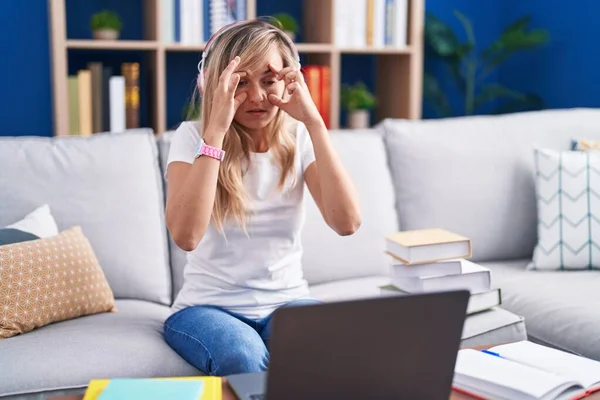 Young Blonde Woman Studying Using Computer Laptop Home Trying Open — Stock Photo, Image