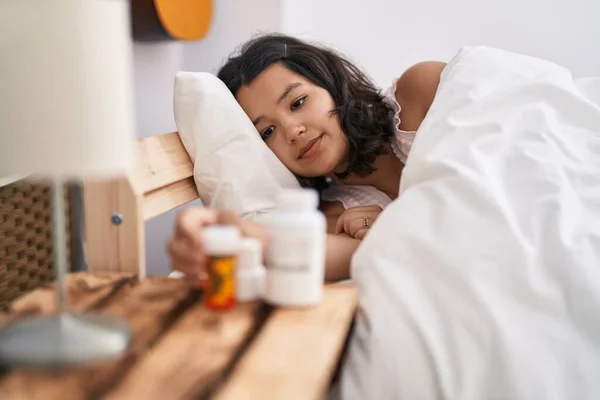 Young Woman Lying Bed Holding Pills Bottle Bedroom — Stock Photo, Image