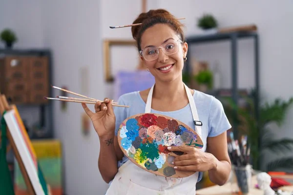 Young Woman Artist Holding Paintbrushes Palette Art Studio — 图库照片