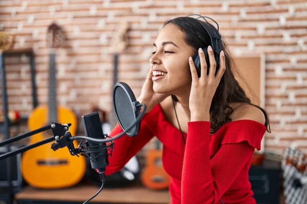 Young African American Woman Artist Singing Song Music Studio — Stockfoto