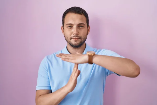Hispanic Man Standing Pink Background Doing Time Out Gesture Hands — Stock Photo, Image