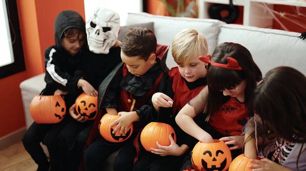 Group Kids Wearing Halloween Costume Eating Candies Home — Stock Photo, Image