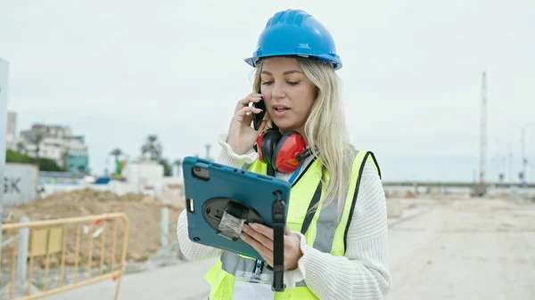 Young Blonde Woman Architect Talking Smartphone Using Touchpad Street — Stock Photo, Image