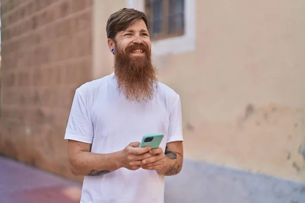 Young Redhead Man Smiling Confident Using Smartphone Street — Foto Stock