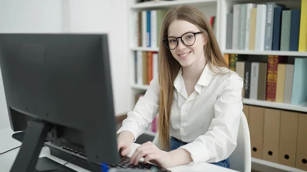Young Blonde Woman Student Using Computer Studying University Classroom — Photo