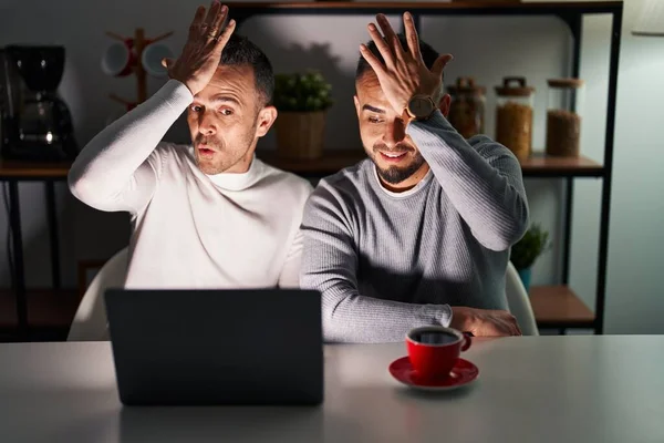 Homosexual Couple Using Computer Laptop Surprised Hand Head Mistake Remember — Stock Photo, Image