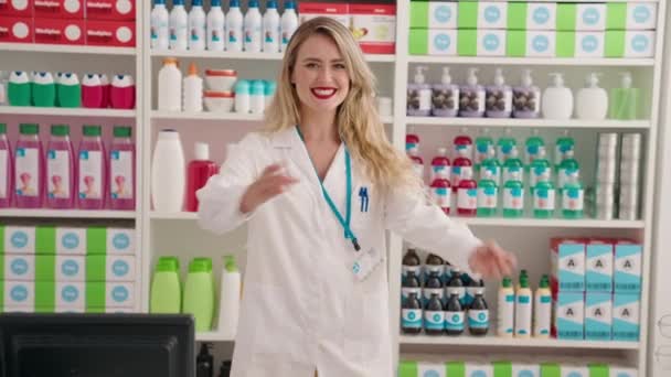 Young Beautiful Hispanic Woman Pharmacist Smiling Confident Standing Arms Crossed — Stok Video