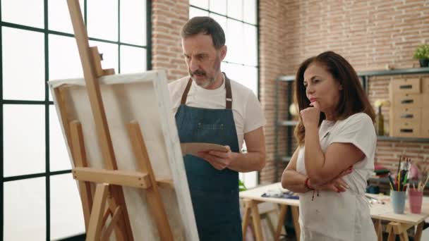 Man Woman Artist Couple Drawing Art Studio — Vídeo de Stock